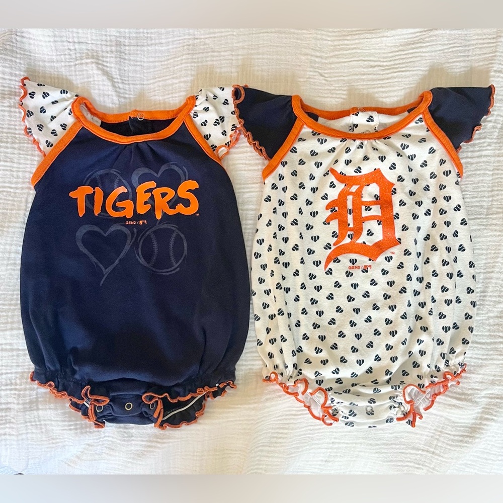 Detroit Tigers Baseball Baby Girl Onesies Set - Navy and White